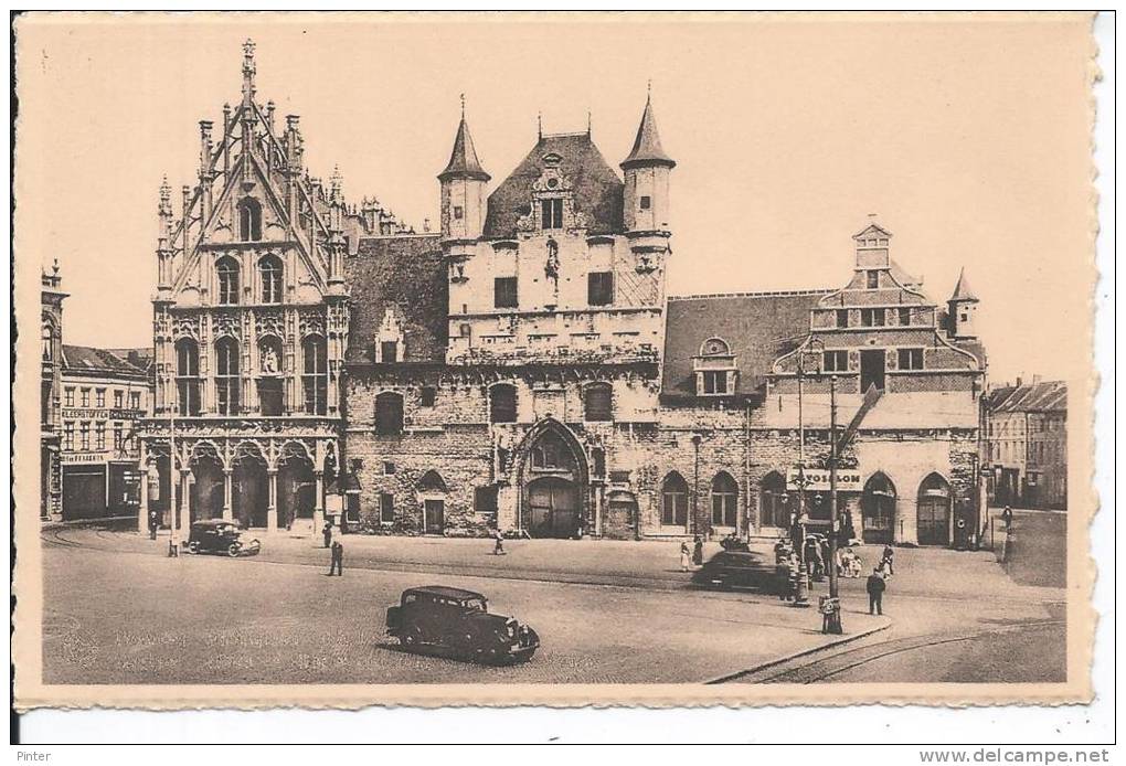 BELGIQUE - MALINES - Hötel De Ville Et Anciennes Halles Aux Draps - Mechelen