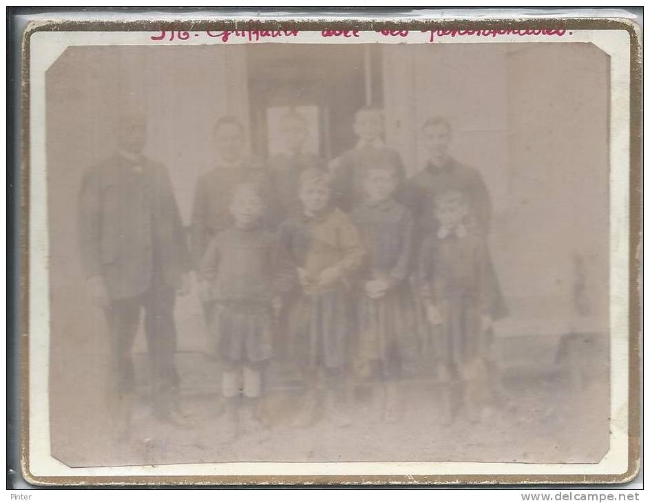 ENFANTS Et Leur Professeur - PHOTO Sur Support Rigide 12 X 9 Cm - 14 Octobre 1911 - Autres & Non Classés