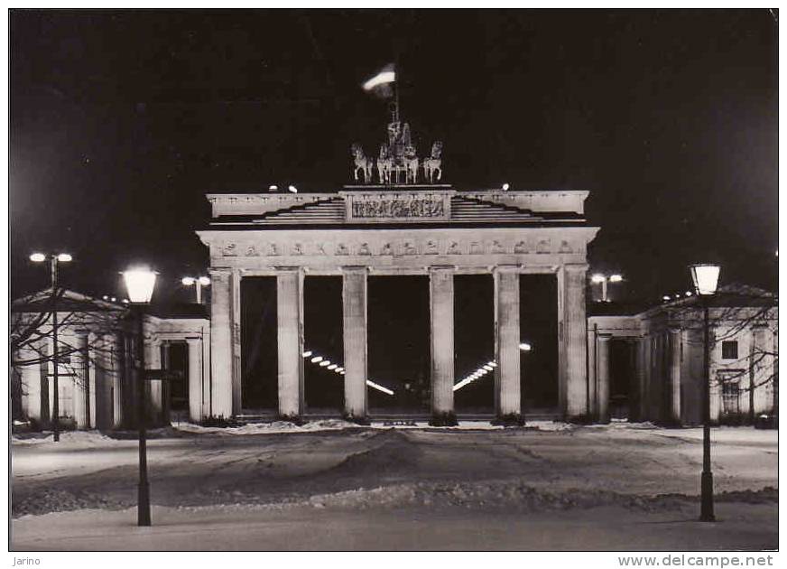 Deutschland, Berlin, Brandenburger Tor 1966, Under Den Linden, Nacht,  Gelaufen Ja - Porta Di Brandeburgo