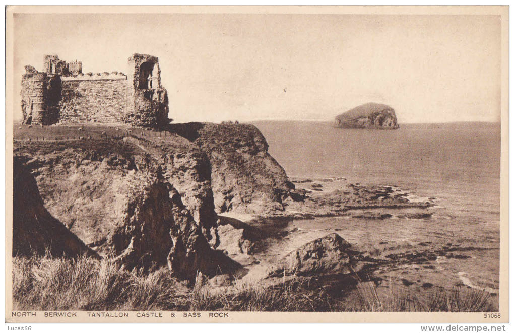 C1900 NORTH BERWICK - TANTALON CASTLE & BASS ROCK - East Lothian