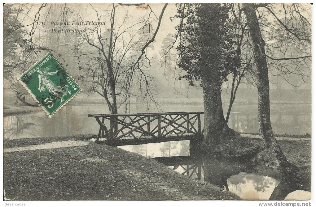 PARC DU PETIT TRIANON, PONT RUSTIQUE - Versailles (Castillo)