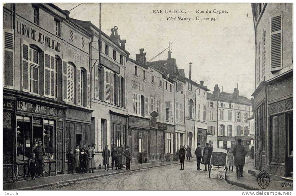 55 -  BAR-le-DUC- Rue Du Cygne Animée-Librairie Jeanne D´ARC,,,,,, - Bar Le Duc