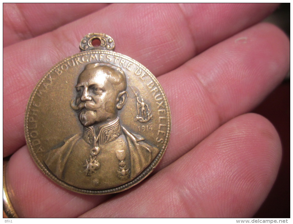 MEDAILLE -- ADOLPHE MAX - 1914- BOURMESTRE DE BRUXELLES --VOIR PHOTOS - Royaux / De Noblesse