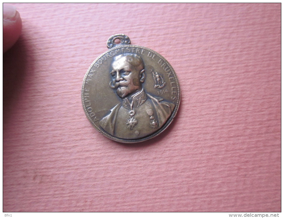 MEDAILLE -- ADOLPHE MAX - 1914- BOURMESTRE DE BRUXELLES --VOIR PHOTOS - Royaux / De Noblesse