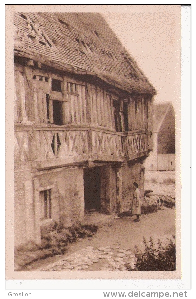 ECOUCHE (ORNE) 8 VIEILLE MAISON - Ecouche