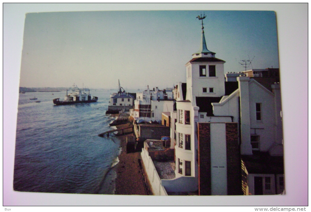 Portsmouth Harbour    INGHILTERRA  POSTCARD USED - Portsmouth