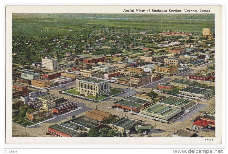 VERNON TX~BUSINESS SECTION AERIAL VIEW~c1940s~TEXAS Linen Postcard~TOWN VIEW [3969] - Altri & Non Classificati