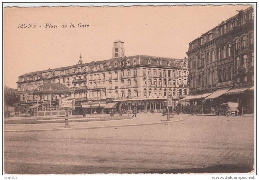 Mons - Place De La Gare : VINTAGE OLDTIMER AUTO / VOITURE - Hotel D'Italie - PKW