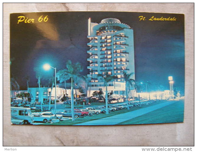 USA  Florida -Fort Lauderdale - Famous Pier 66 Motor Hotel   105030 - Fort Lauderdale