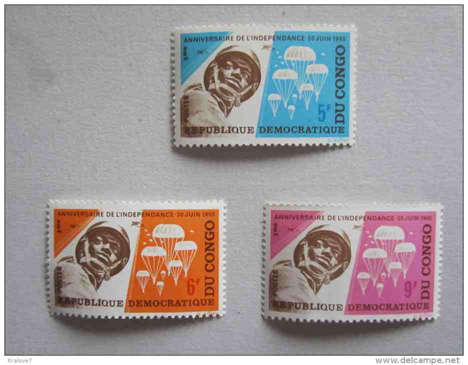 RDC CONGO NEUFS 3 Timbres 1965 ARMEE PARACHUTISTES CONGO MNH ARMY - Mint/hinged