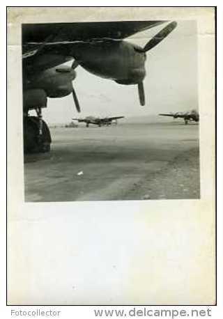 Escadrille De Bombardiers Au Sol - Aviation