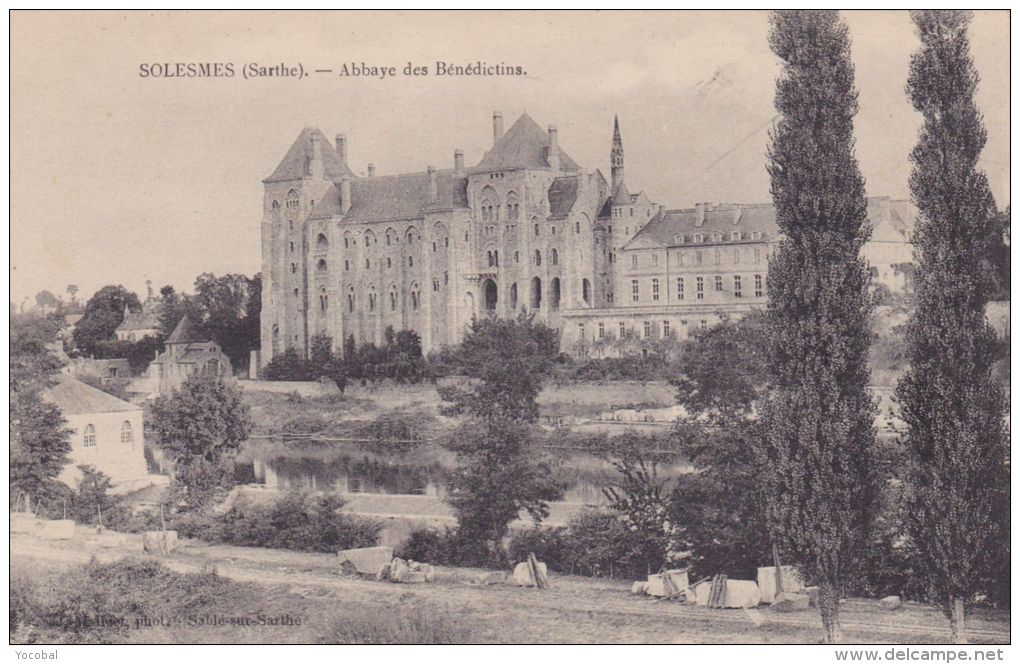 Cp , 72 , SOLESMES , Abbaye Des Bénédictins - Solesmes