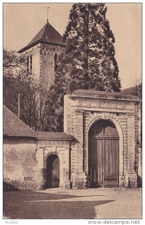 Cp , 72 , SOLESMES , Entrée De L'Abbaye St-Pierre - Solesmes