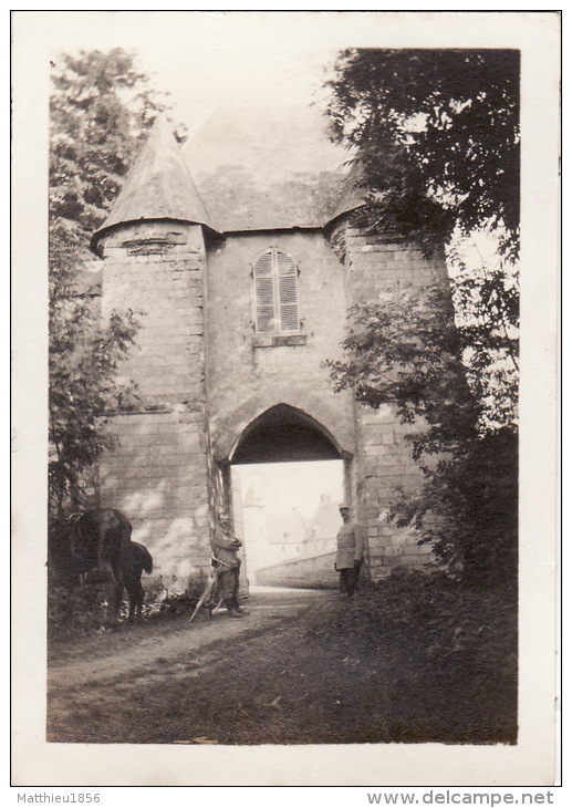 Photo Originale 1915 LUCHEUX - Le Château, Soldats Devant L'entrée (A28, Ww1, Wk1) - Lucheux