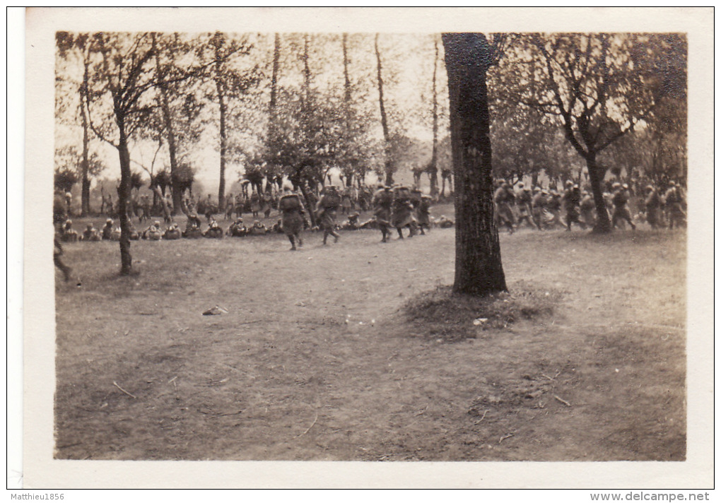 Photo Originale 1915 LUCHEUX - La 18ème Cie Du 239ème Ri Faisant L'exercice (A28, Ww1, Wk1) - Lucheux