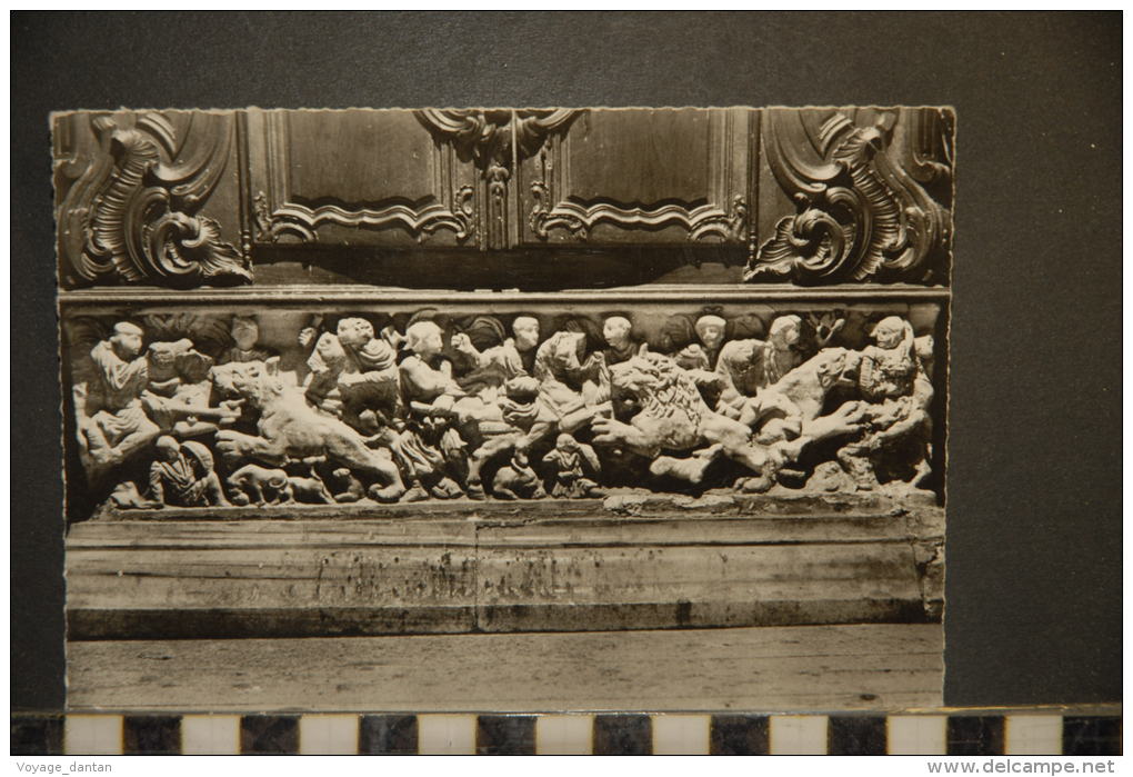 34- BEZIERS  EGLISE APHODISE  SARCOPHAGE ANTIQUE  AYANT CONTENUE LE CORPS DE ST APHRODISE - Beziers