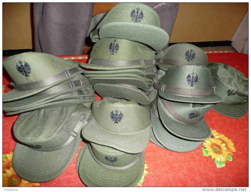 Casquette Authentique Armée Espagnole Années 70/80  Neuve De Stock !  ( EJERCITO ESPANOL / SPANISH ARMY - Headpieces, Headdresses