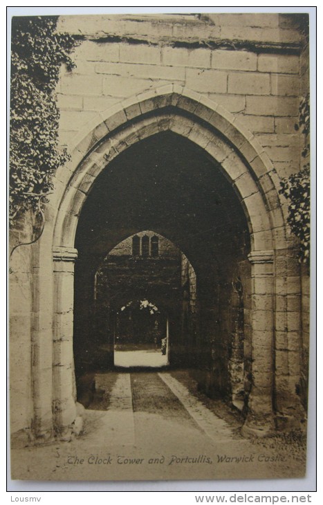 England / Angleterre - The Clock Tower And Portcullis - Warwick Castle  - Unusual View - Warwick