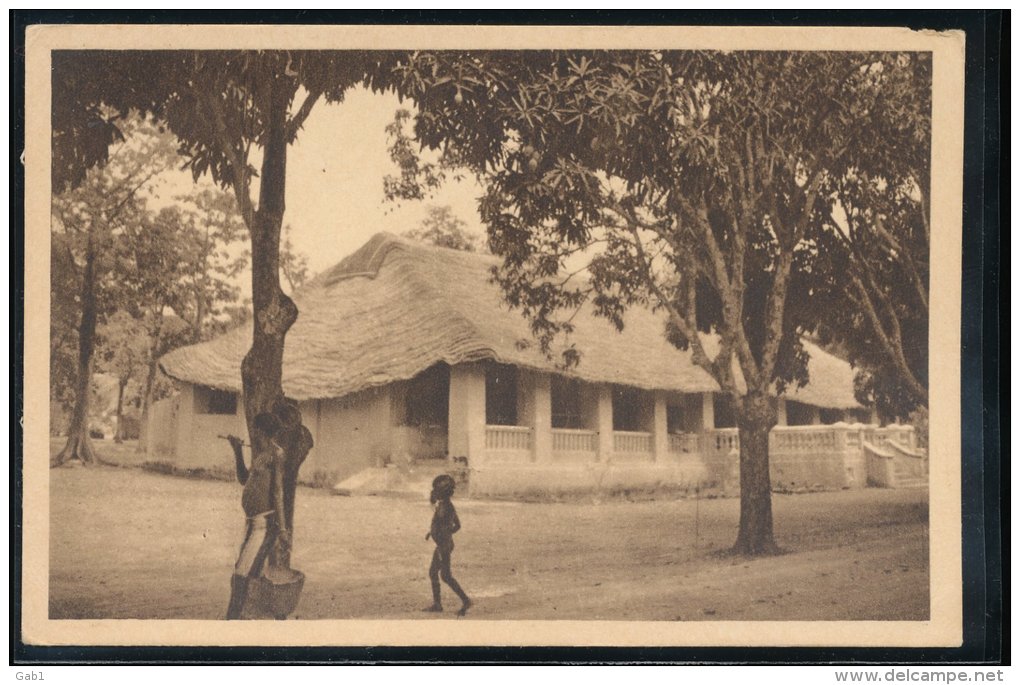 Dahomey ---  Natitingou --- Buffet - Hotel - Dahomey