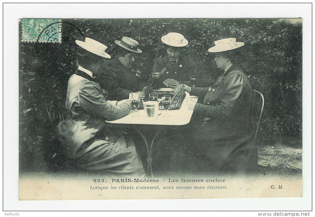 PARIS MODERNE - Les Femmes Cocher - Taxis & Droschken