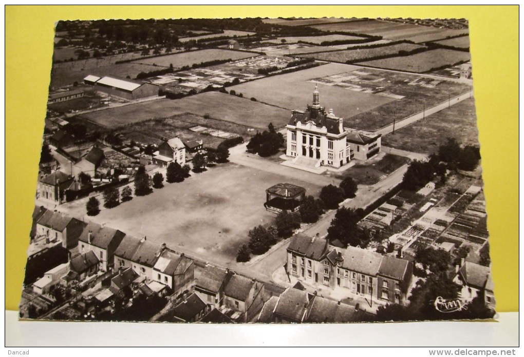 AULNOYE -AYMERIES -l'hotel De Ville - Aulnoye