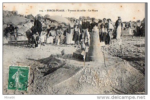 62 BERCK  PLAGE  TRAVAUX DE SABLE  LE PHARE - Berck