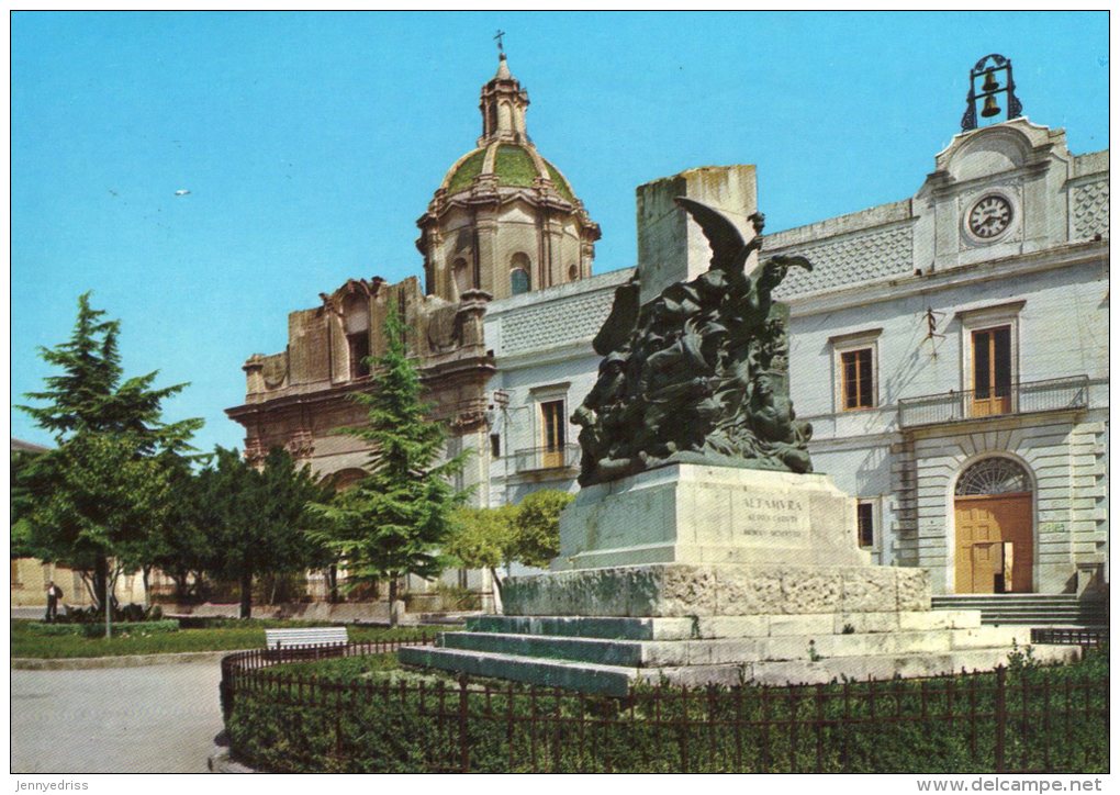 ALTAMURA  ,  Monumento Ai Caduti - Altamura