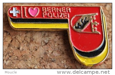 ICH LIEBE BERNER POLIZEI - I LOVE  POLICE BERNOISE -  SUISSE - OURS  - SCHWEIZ - SVIZZERA - POLICIA - SWITZERLAND -  (6) - Police