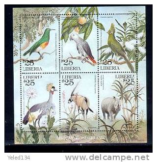 LIBERIA   2267 M  MINT NEVER HINGED MINI SHEET OF WILDLIFE & ANIMALS   (  0349 - Sonstige & Ohne Zuordnung