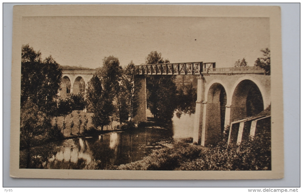 ST BENOIT LA VALLEE DU CLAIN AU VIADUC LE POITOU PITTORESQUE - Saint Benoit