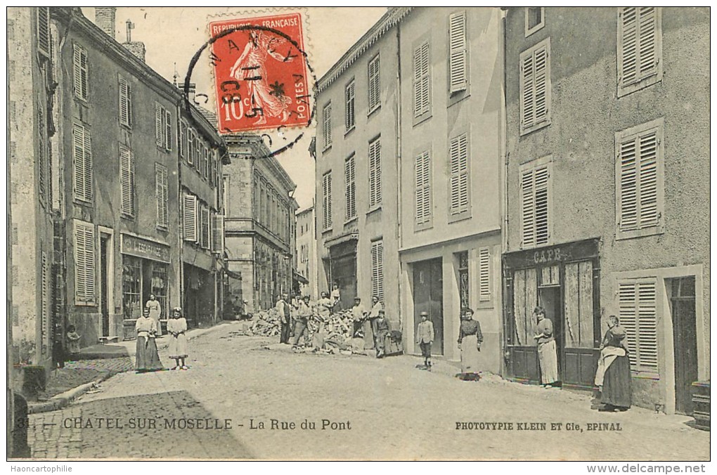 Chatel Sur Moselle : Rue Du Pont - Chatel Sur Moselle