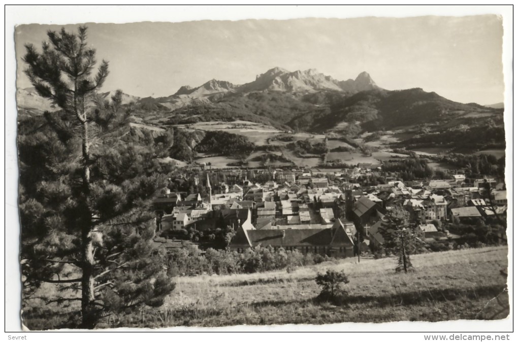 04  -  BARCELONNETTE. - Vue Générale. Cpsm - Barcelonnette