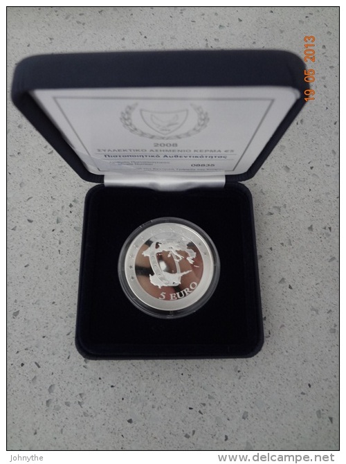 CYPRUS 2008 5 EURO SILVER COMMEMORATIVE COIN IN OFFICIAL BOX AND CERTIFICATE UNC - Chypre