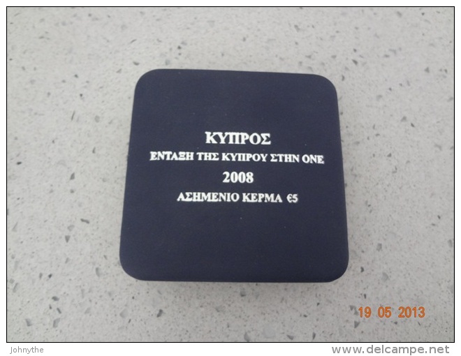 CYPRUS 2008 5 EURO SILVER COMMEMORATIVE COIN IN OFFICIAL BOX AND CERTIFICATE UNC - Zypern