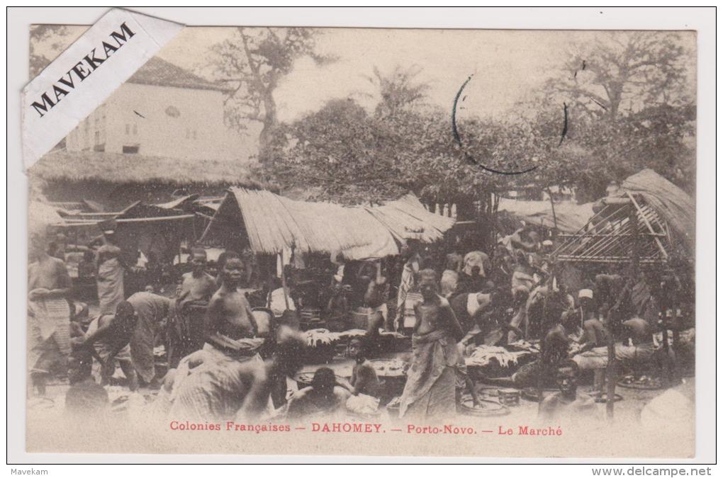 Cpa " Colonies Francaises -Dahomey -Porto Novo - Le Marché Animée" - Dahomey