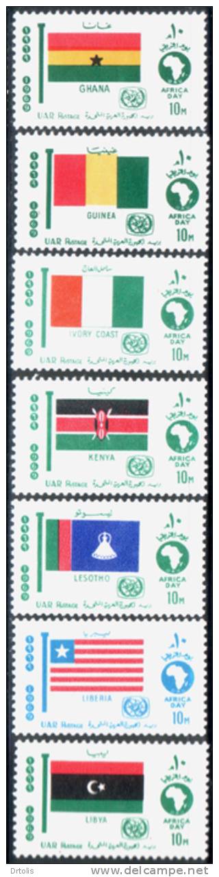 AFRICAN TOURIST DAY / TOURIST YEAR / CAT. VALUE £44 / FLAGS / EGYPT 1969 / MNH / VF/ 7 SCANS . - Unused Stamps