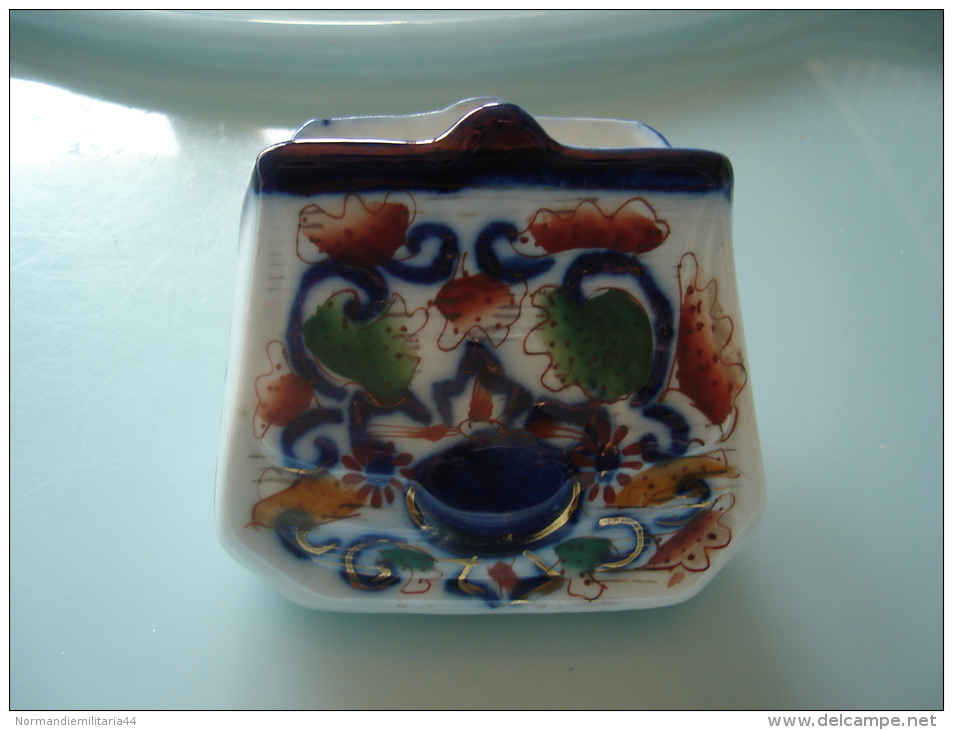 Vide Poche En Porcelaine Anglaise  Decor Imari - Non Classés