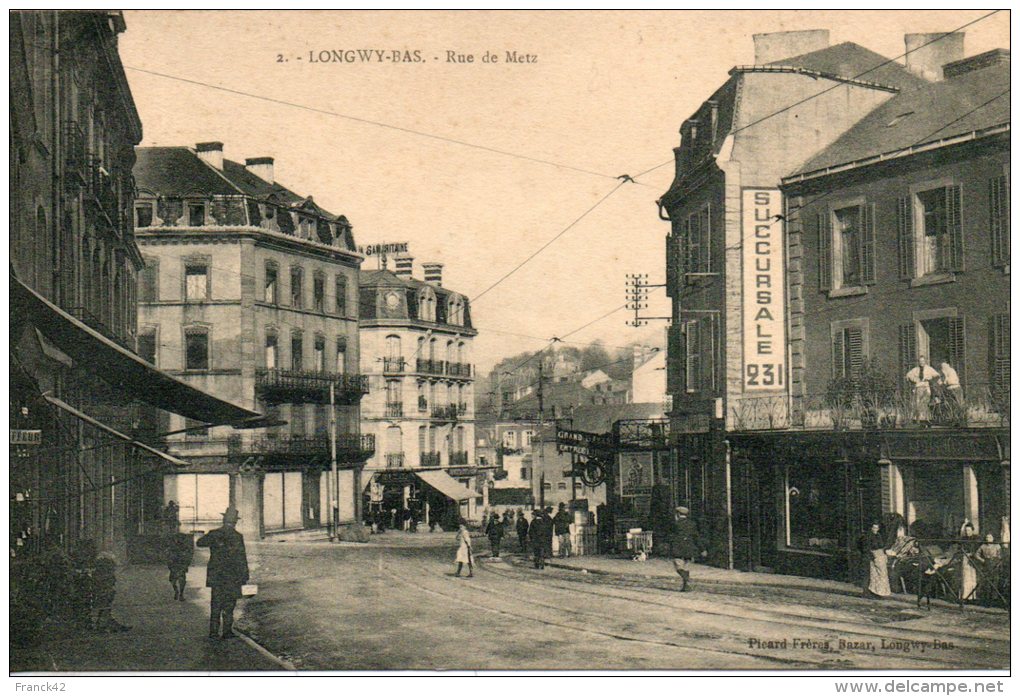 54. Longwy Bas. Rue De Metz - Longwy