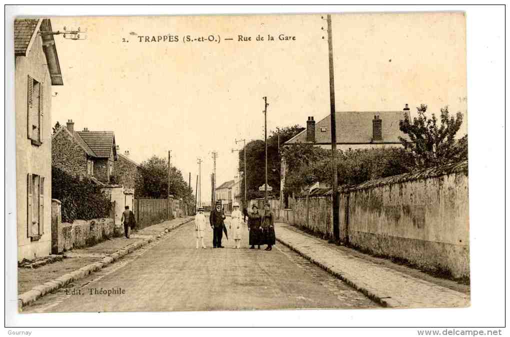 TRAPPES - Rue De La Gare - N°2 - Trappes