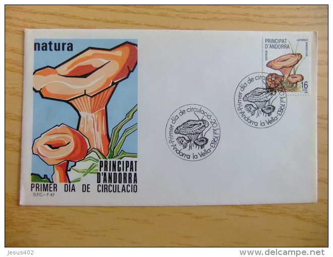 ANDORRA ESPAÑOLA - ANDORRE ESPAGNOL   HONGOS FLORE CHAMPIGNON   FDC  Edifil Nº 170 + 181 + 235  Yvert Nº 160 + 170 + 221 - Lettres & Documents