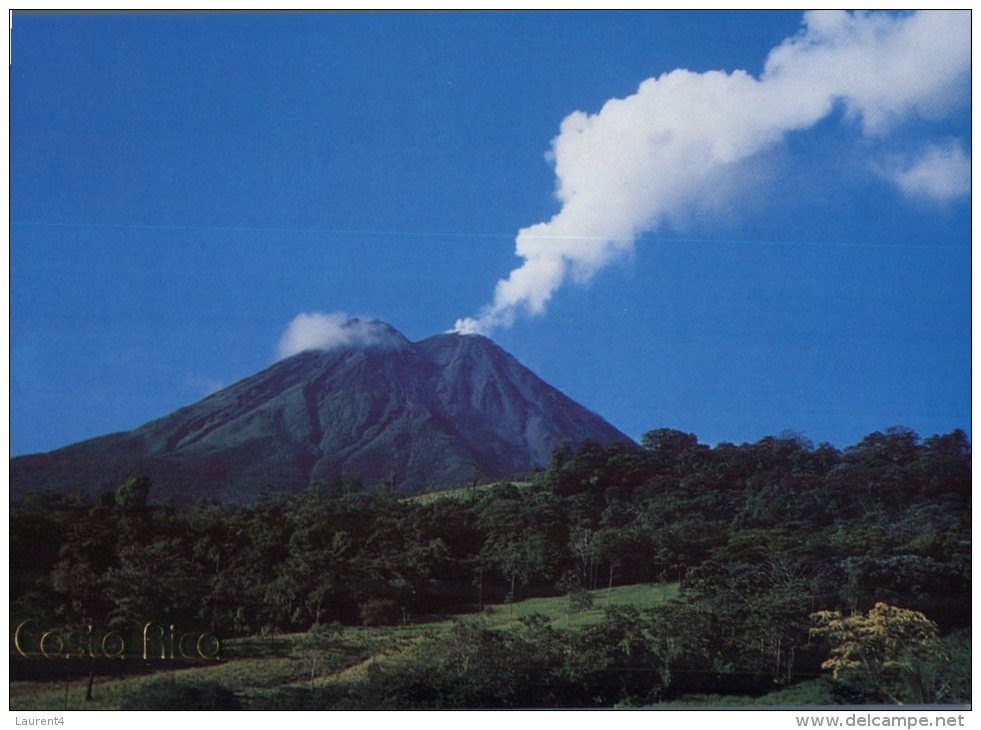 (897) Costa Rica Volcano Arenal - Costa Rica