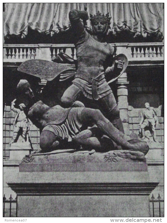 TORINO (Turin, Piemonte, Italie) - Monumento Al Amedeo VI. Detto Il Conte Verde - Non Voyagée - Autres Monuments, édifices