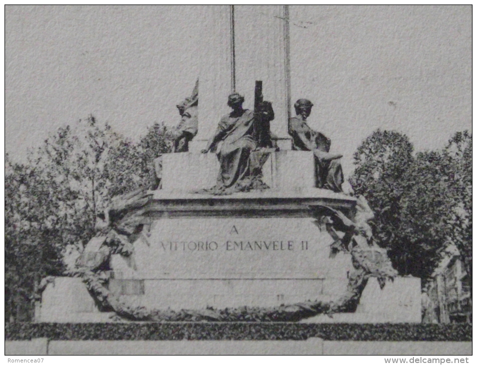 TORINO (Turin, Piemonte, Italie) - Monumento A Vittorio Emanuele - Animée - Non Voyagée - Autres Monuments, édifices