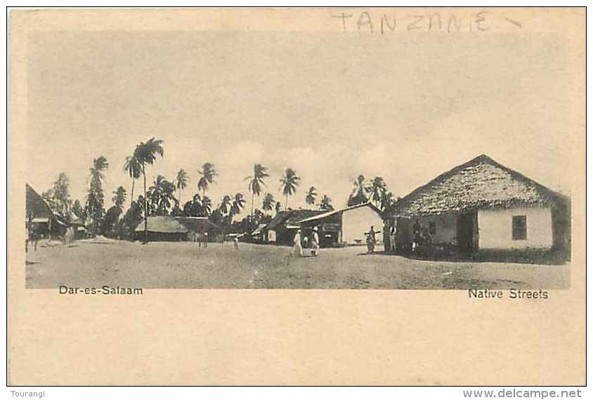 Mai13 1409 : Tanzanie  -  Dar-es-Salaam  -  Native Streets  -  Indigènes - Tansania