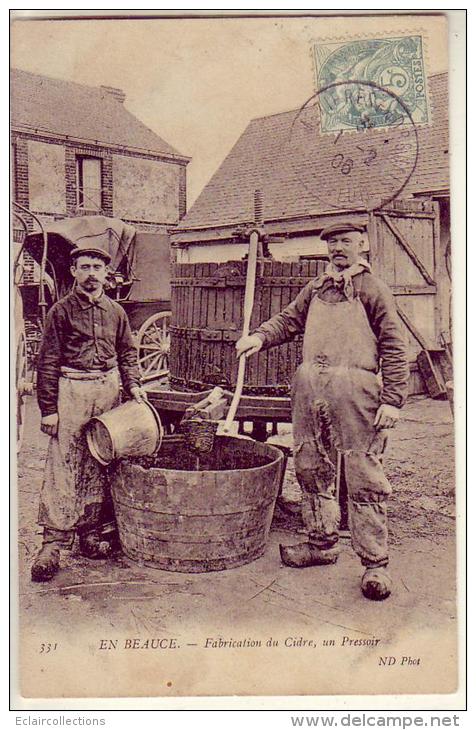 Série  En Beauce    28   Fabrication Du Cidre. Un Pressoir - Andere