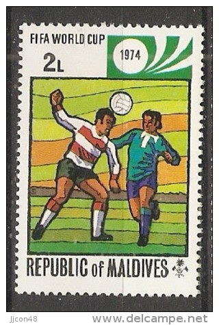 Maldives  1974  Football: World Cup, West Germany  2L  (**) MNH - Maldives (1965-...)