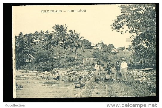 PAPOUASIE NOUVELLE GUINEE DIVERS / Yule Island, Port Léon / - Papouasie-Nouvelle-Guinée