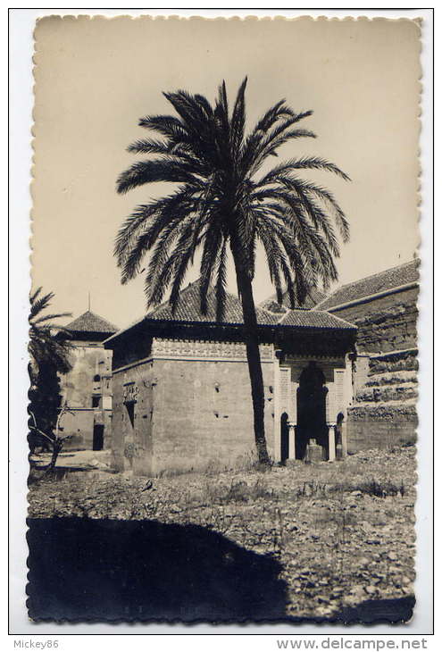 Maroc--MARRAKECH--Tombeaux Saadiens  Cpsm  9 X 14 N° 034 Bis   éd  La Cigogne - Marrakesh