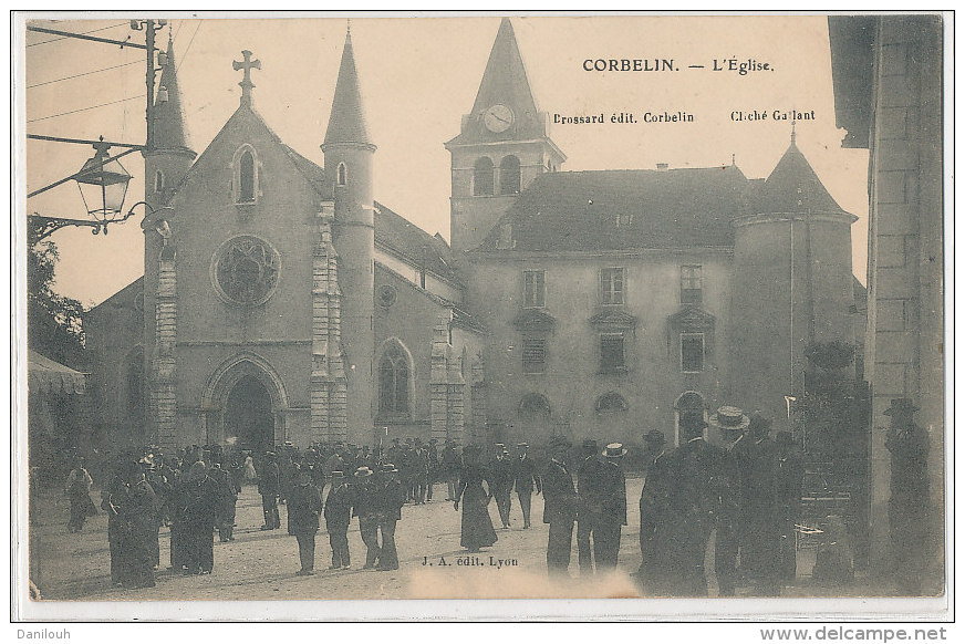 38 // CORBELIN   L'église   Frossard Edit   ANIMEE - Corbelin