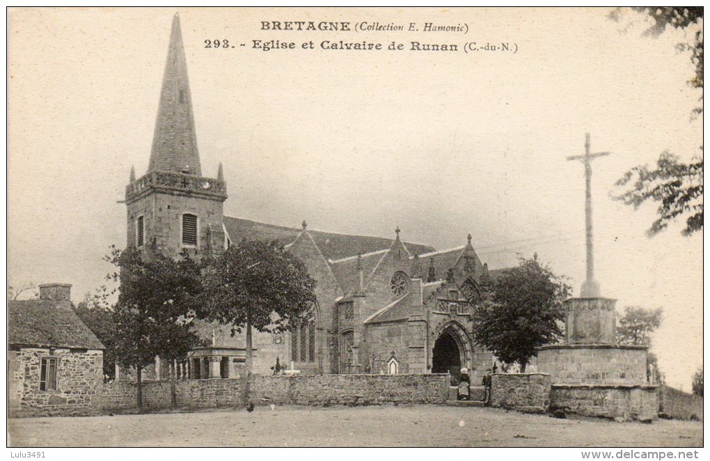 CPA - RUNAN (22) - Aspect De L´Eglise ,de La Place Et Du Calvaire( XV° Siècle ) En 1900 - Other & Unclassified